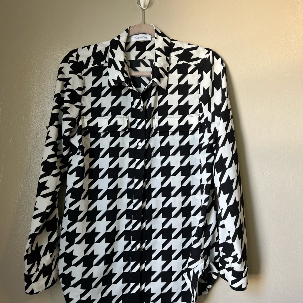 Vintage Houndstooth medium sized blouse